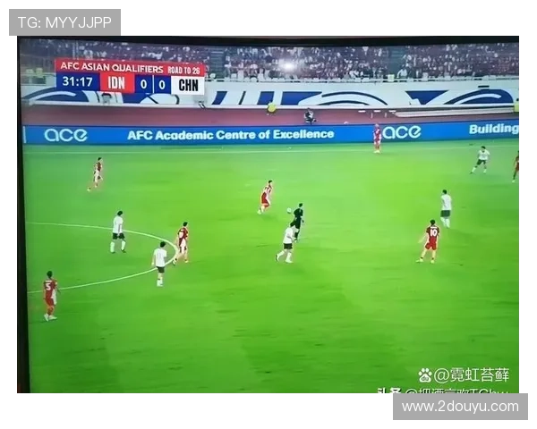 U16国足角球混战进球被判无效裁判未响哨引发争议